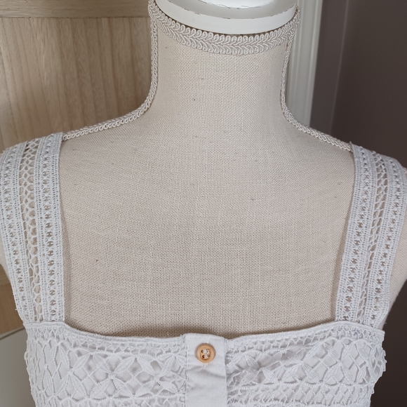 Goa Beachwear By Japna Women Sleeveless Crop Top Large White -Button Accents - Picture 4 of 14